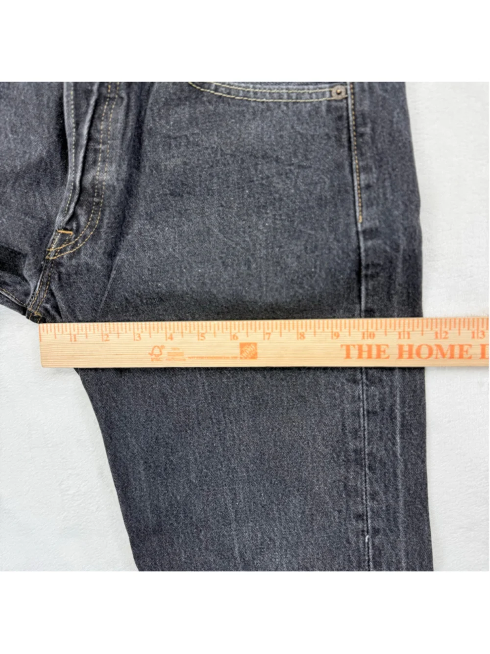 Men's Levi's 501 32x30 Button Fly Straight Leg Jeans Black (Actual‎ 32x28)